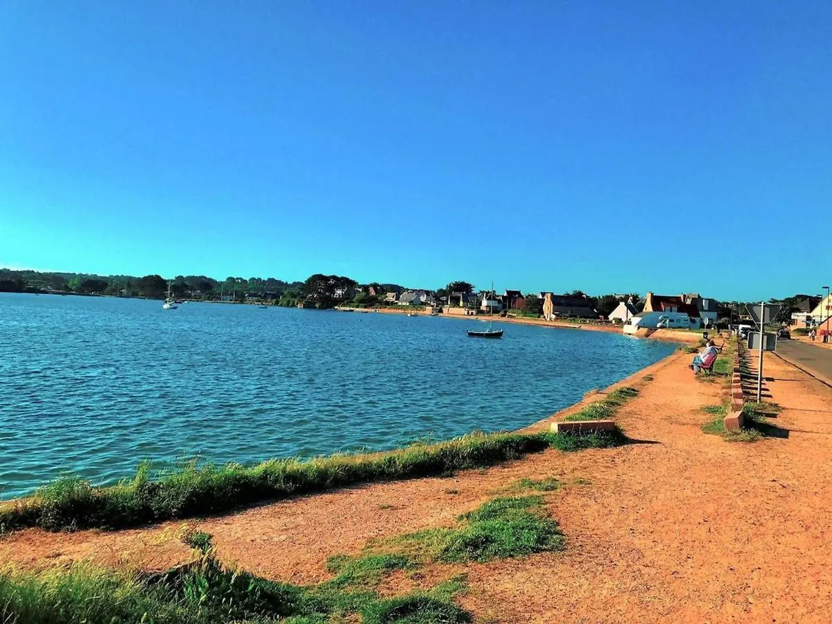 Charmante Maisonnette Bretonne A 100M De La Mer Avec Jardin, Terrasse Et Proximite Centre Tregastel - Fr-1-368-26 0*,  France
